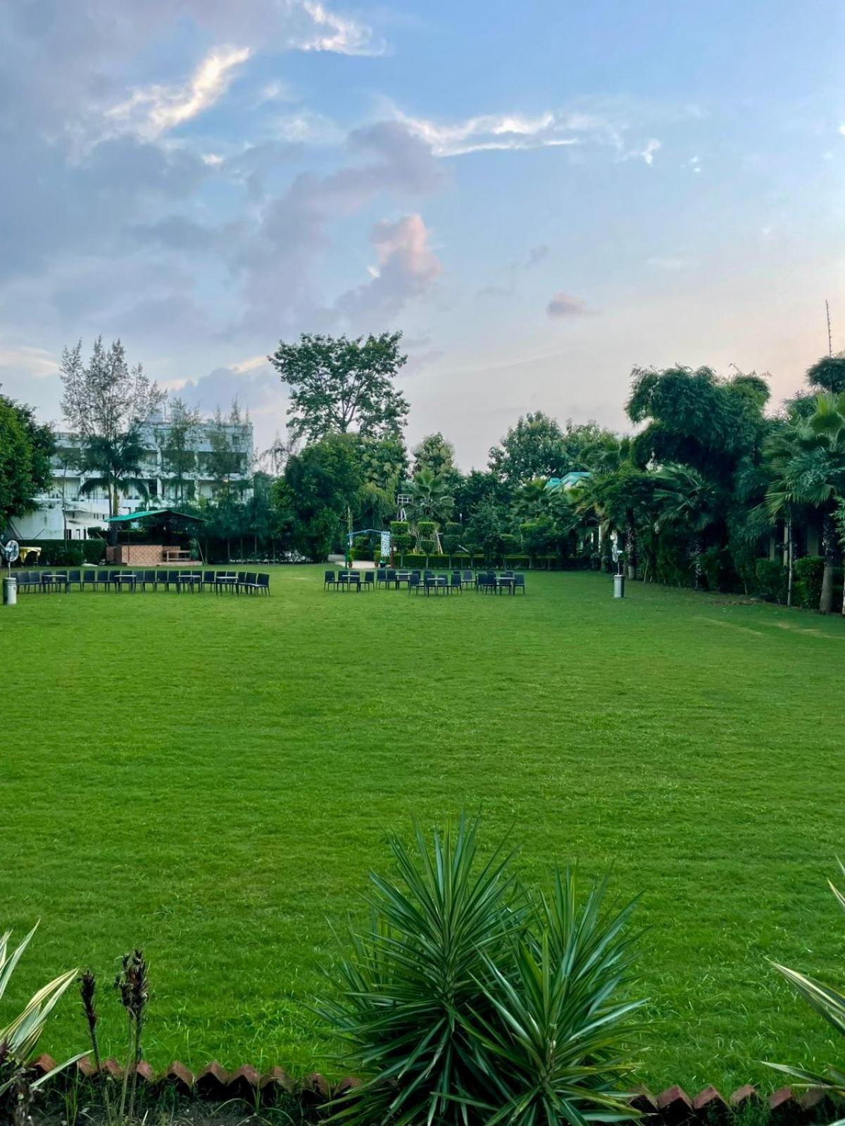 Winsome Resort & Spa Corbett Ramnagar  Exterior photo